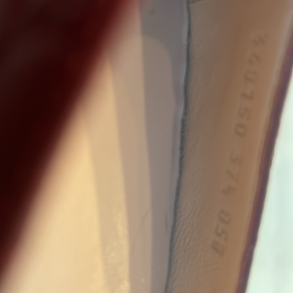 Authentic Gucci Shoes - Picture 6 of 6